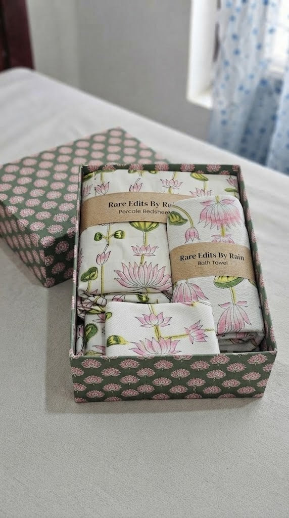Gift Hamper - Lotus